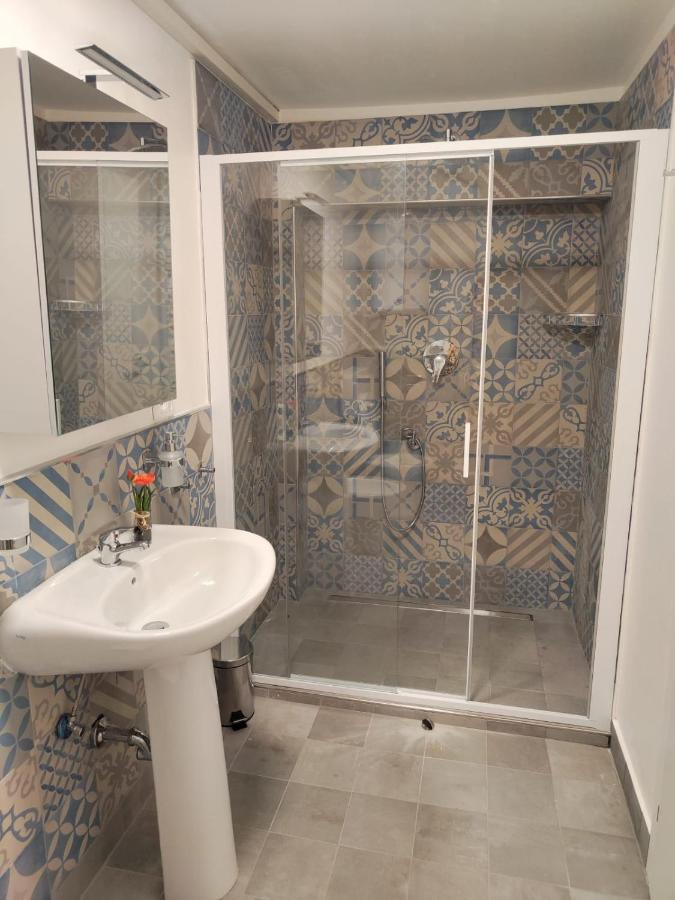 Sweet Apartments Пескиера дел Гарда Екстериор снимка